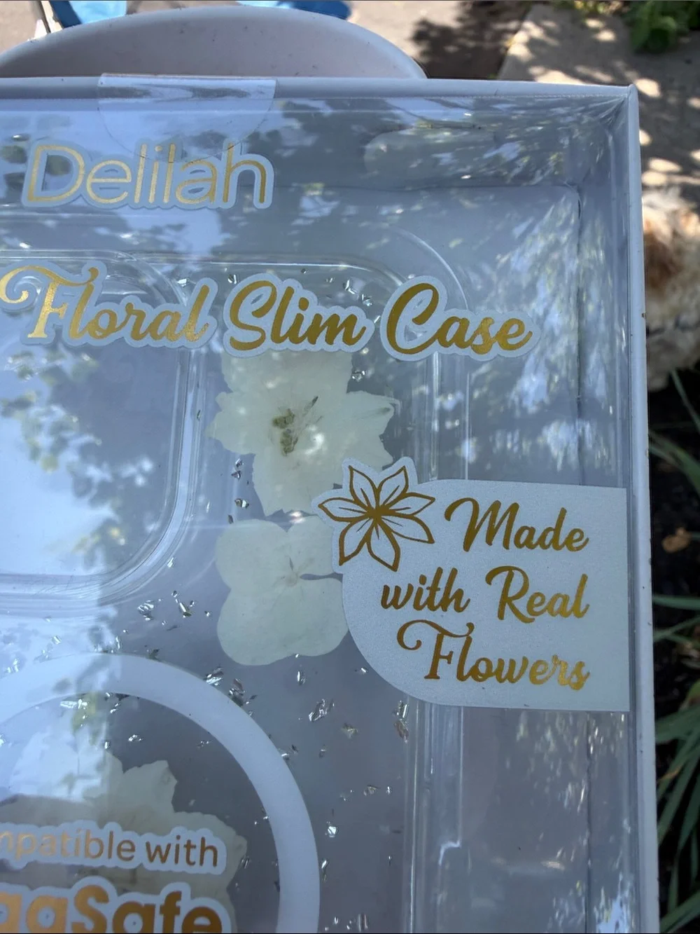 iPhone pro max case. Delilah Pressed Floral Slim Case - Clear with White Flowers